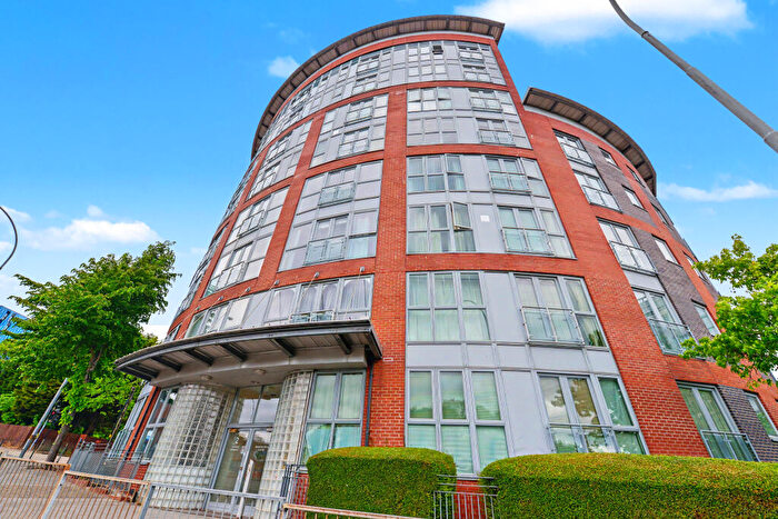 2 Bedroom Flat For Sale In Apartment, Lee Bank Middleway, Birmingham, B15