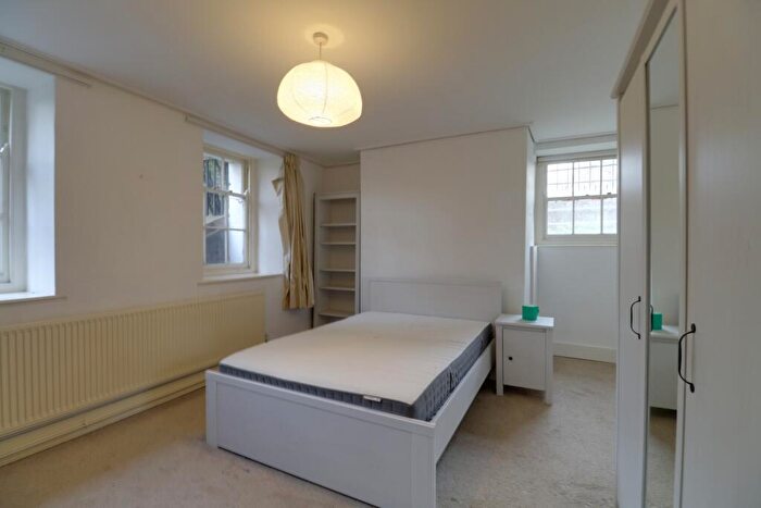 1 Bedroom Flat To Rent In Cannon Street, E1