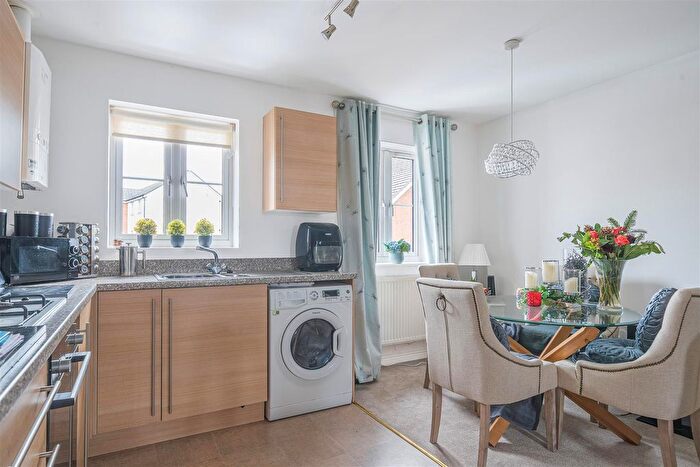 2 Bedroom Detached House For Sale In Anson Avenue, Calne, SN11