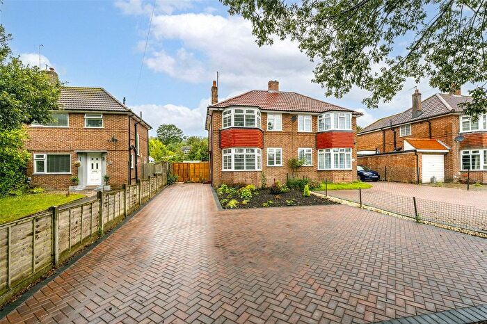 3 Bedroom Semi-Detached House To Rent In Findon Road, Findon Valley, Worthing, BN14