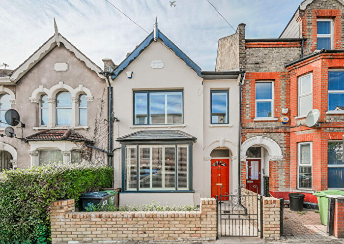 5 Bedroom Terraced House To Rent In Stainforth Road, Walthamstow, Walthamstow, London, E17