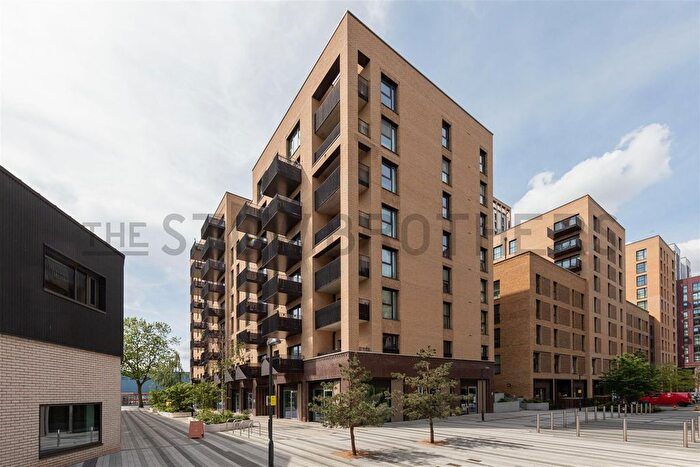 3 Bedroom Flat To Rent In Frank Searle Passage, London, E17