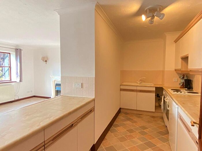 2 Bedroom Flat To Rent In Runton House Close, West Runton, NR27
