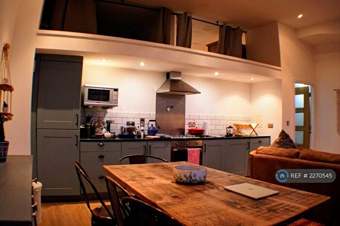 2 Bedroom Flat To Rent In Albion Street, Glasgow, G1