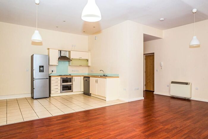 1 Bedroom Flat To Rent In St. Georges Walk, Gosport, PO12