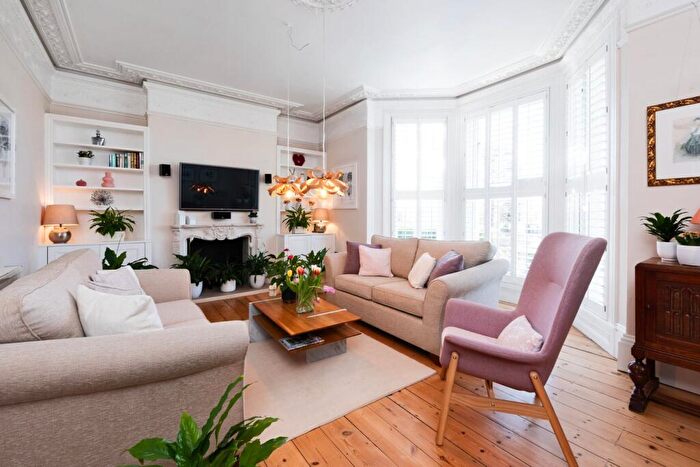 4 Bedroom Maisonette For Sale In Wells Road, Bath, BA2