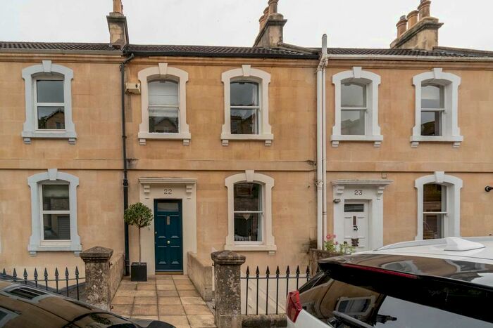 4 Bedroom Property To Rent In Belgrave Crescent, Bath, BA1
