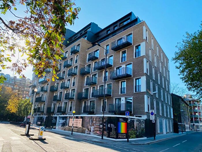 1 Bedroom Flat To Rent In Golden Lane, London, EC1Y