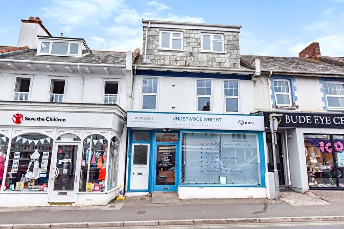 3 Bedroom Flat To Rent In Queen Street, Bude, Cornwall, EX23