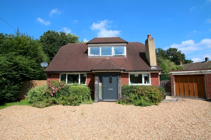 4 Bedroom Detached House For Sale In Pluckley Road, Smarden, TN27