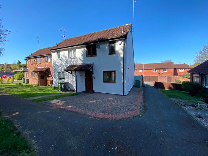 1 Bedroom Property To Rent In Linnet Rise, Kidderminster, DY10