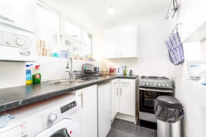 1 Bedroom Flat To Rent In Mildmay Grove South, De Beauvoir Town, N1