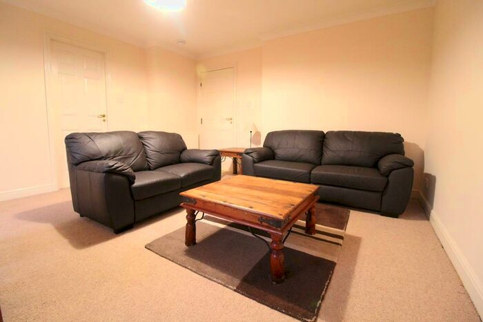 2 Bedroom Flat To Rent In Willowgate Close, Hardgate, AB11