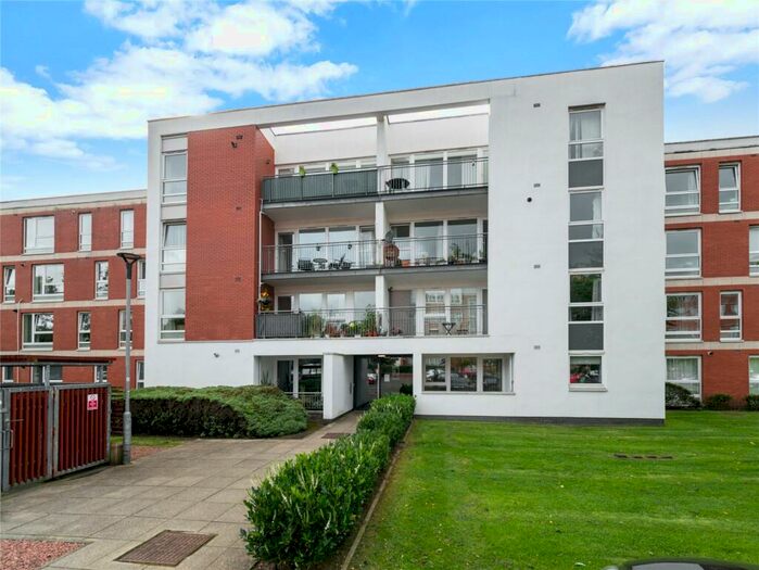 2 Bedroom Flat To Rent In Hanson Park, Dennistoun, G31