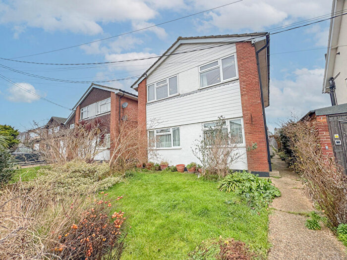 2 Bedroom Flat For Sale In Alexandra Road, Ashingdon, SS4