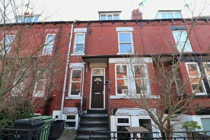 2 Bedroom Terraced House To Rent In St. Ives Mount, Leeds, LS12