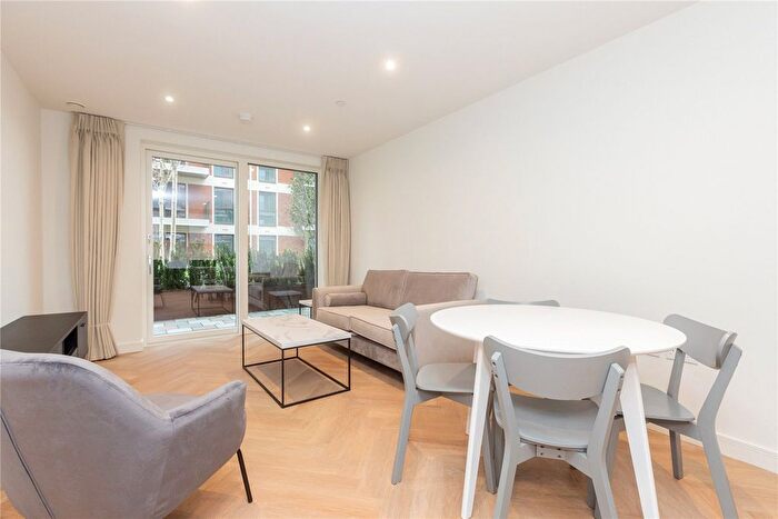 2 Bedroom Flat To Rent In Henshaw Parade, The Hyde, London, NW9