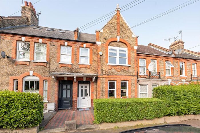 3 Bedroom Terraced House For Sale In Bemsted Road, Walthamstow, E17