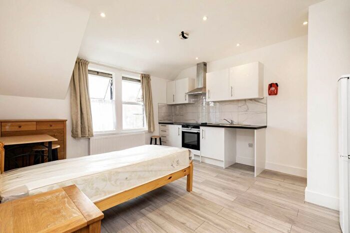 Studio To Rent In Callcott Road, Kilburn (Council Tax, Gas + Water Included), NW6