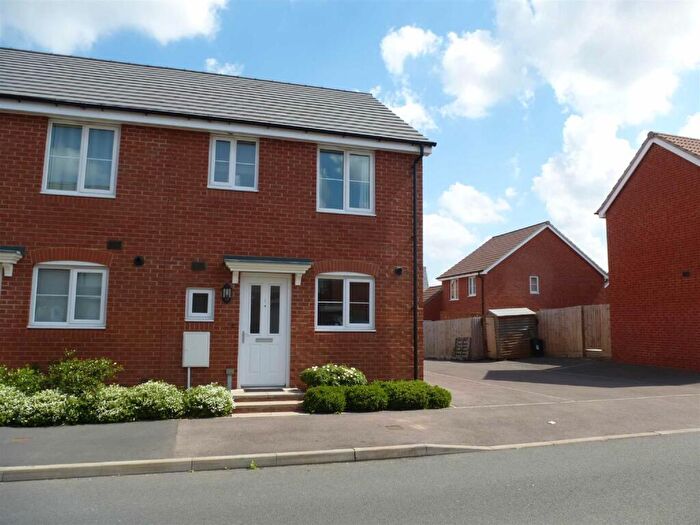 3 Bedroom End Of Terrace House For Sale In The Ploughmans, Saxon Gate, HR2