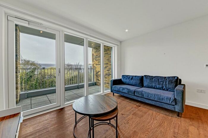 1 Bedroom Apartment To Rent In Alington House, Clarendon, London, N8