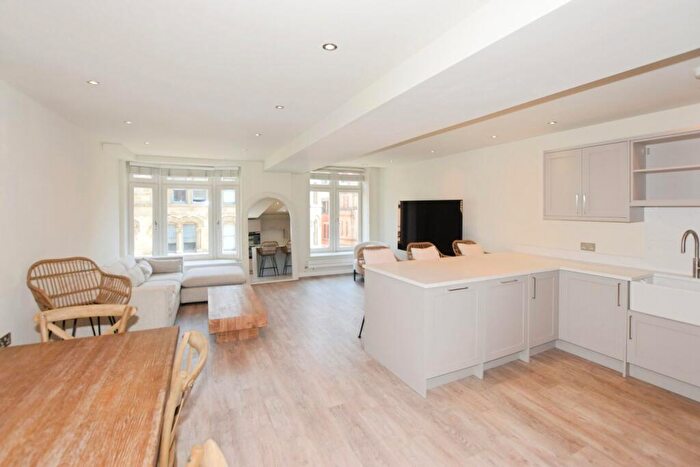 2 Bedroom Flat To Rent In Manera Apartments, King Street West, Deansgate, Manchester, M3