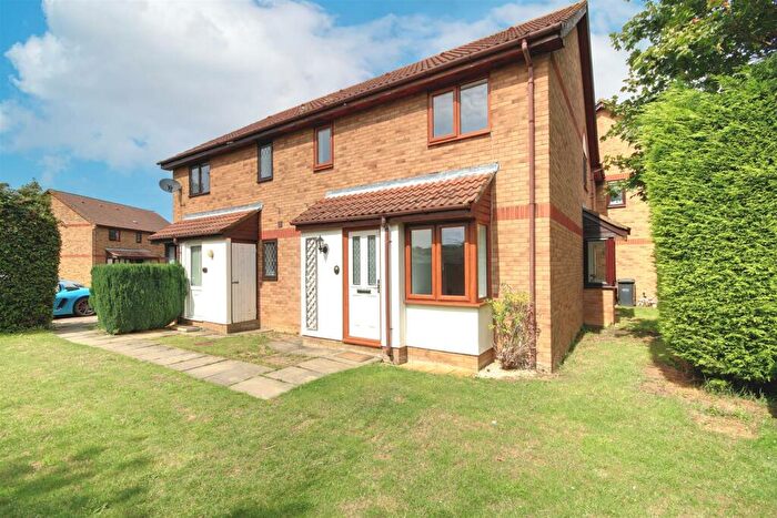 1 Bedroom Cluster House To Rent In Kestrel Close, Hartford, PE29