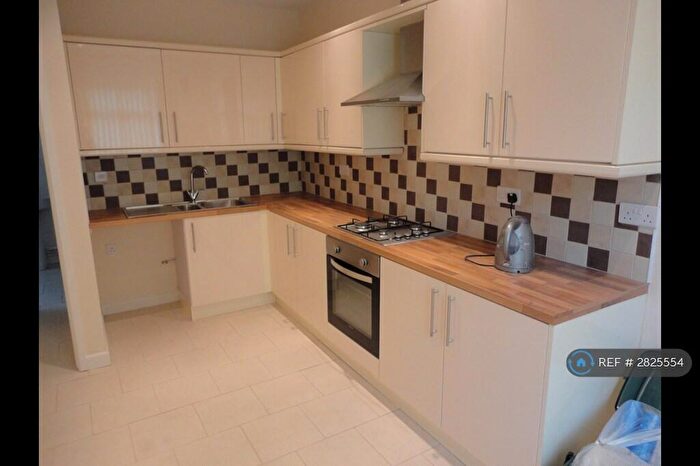 4 Bedroom End Of Terrace House To Rent In High Street, Llanhilleth, Abertillery, NP13