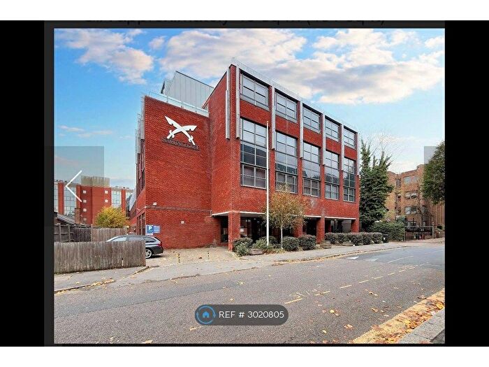 1 Bedroom Flat To Rent In Scimitar House, Romford, RM1