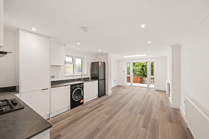 3 Bedroom End Of Terrace House For Sale In Heton Gardens, London, NW4