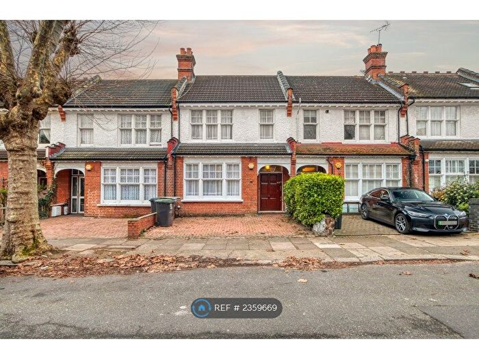 3 Bedroom Terraced House To Rent In Woodberry Avenue, London, N21