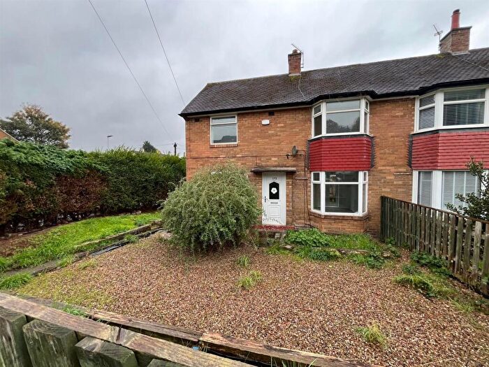 3 Bedroom Semi-Detached House For Sale In Dalton Green Lane, Dalton, HD5