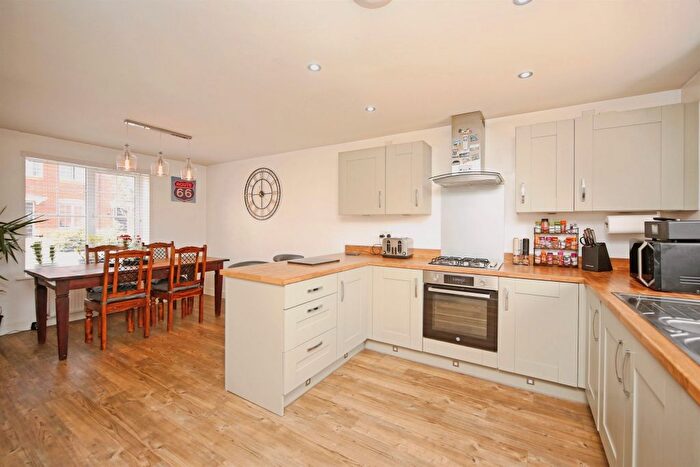 3 Bedroom Detached House For Sale In Webb Road, Shipston-On-Stour, CV36