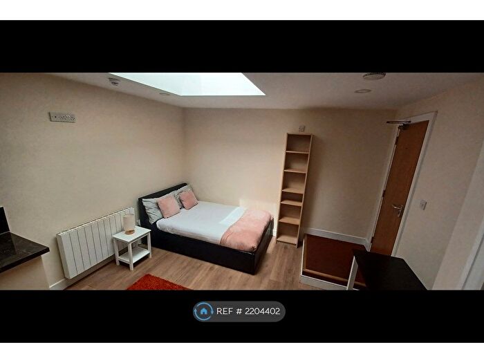 Studio To Rent In Woodhouse Street, Stoke-On-Trent, ST4