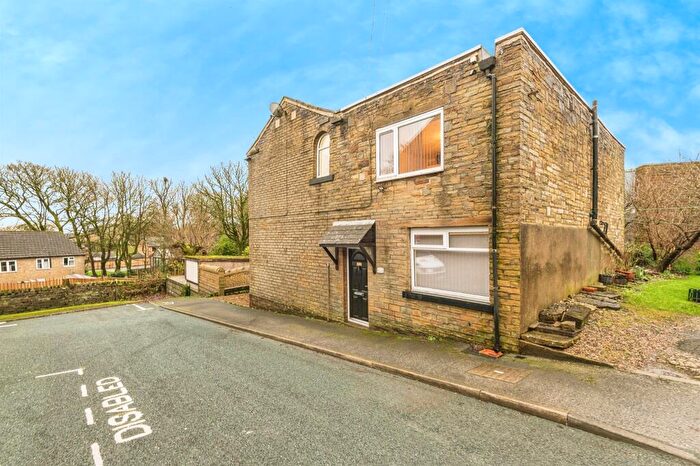 4 Bedroom Detached House For Sale In Brunswick Street, Queensbury, Bradford, BD13