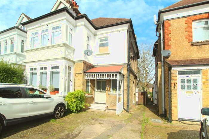 2 Bedroom Flat To Rent In Egmont Road, Sutton, SM2
