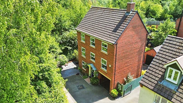 4 Bedroom Detached House For Sale In The Dingle, Doseley, TF4