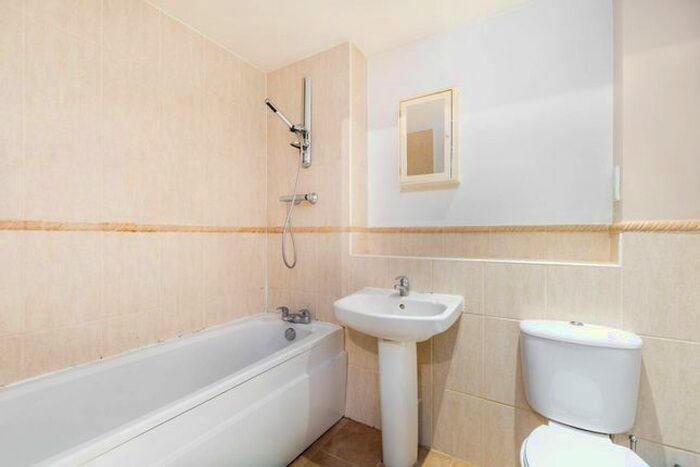 2 Bedroom Flat To Rent In Wembley, North Wembley, Wembley, HA9
