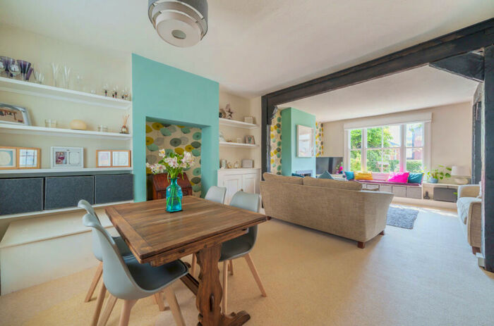 3 Bedroom Terraced House For Sale In Bury Lane, Horsell, Surrey, GU21