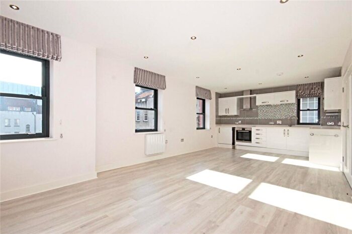 2 Bedroom Flat To Rent In The Coach House Upper York Street, Bristol, BS2