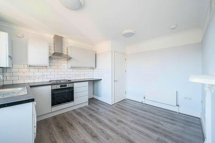 1 Bedroom Flat To Rent In Cleveland Street, Fitzrovia, London, W1T