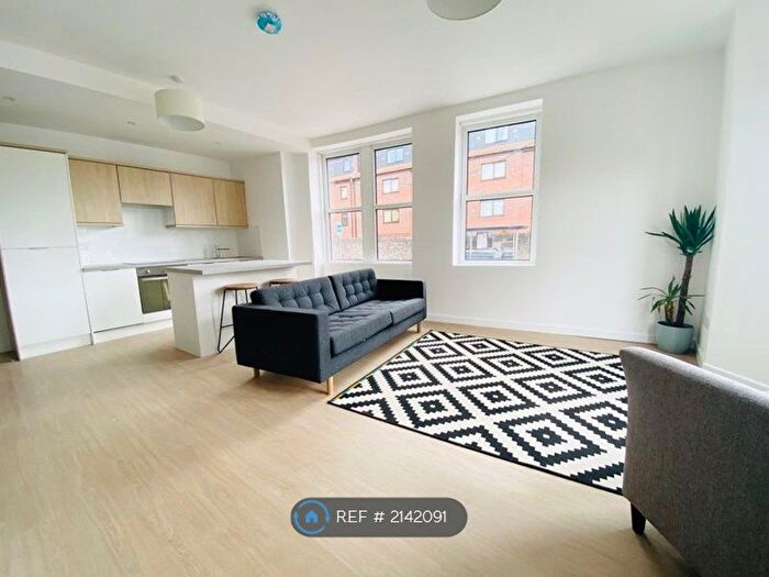 2 Bedroom Flat To Rent In Oldfield Road, Bristol, BS8