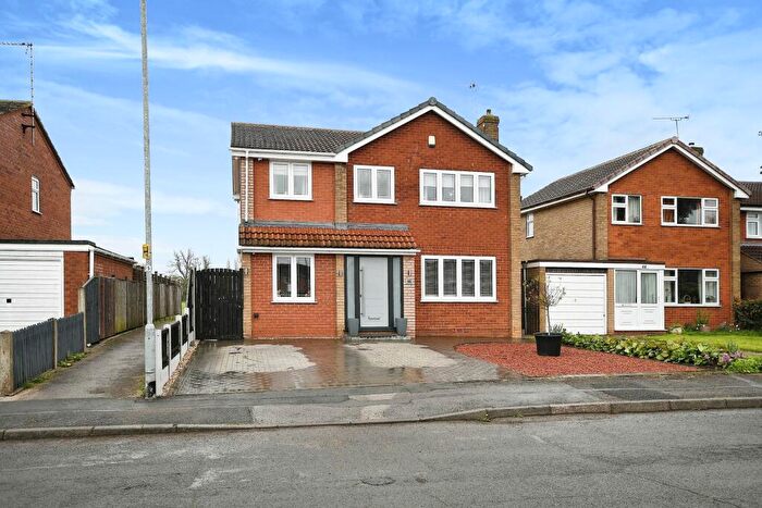 3 Bedroom House To Rent In Hamilton Drive, Warsop, Mansfield, NG20