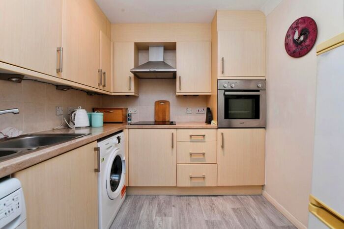1 Bedroom Flat For Sale In Old Rectory Court, Southendchurch Rectory Chase, Southend-On-Sea, Essex, SS2