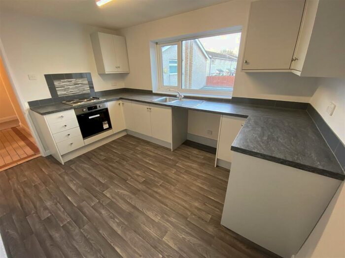 2 Bedroom Maisonette To Rent In Pintail Court, Measham, DE12