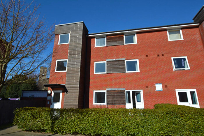 2 Bedroom Apartment For Sale In Fore Hamlet, Ipswich, Suffolk, IP3