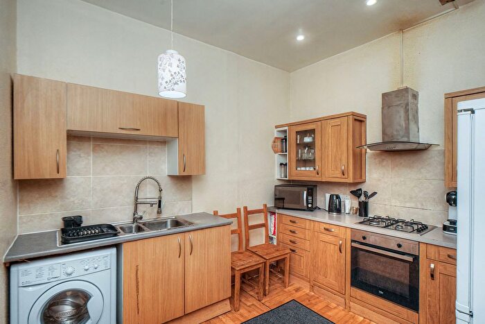 3 Bedroom Flat For Sale In Forrest Road, Edinburgh, EH1