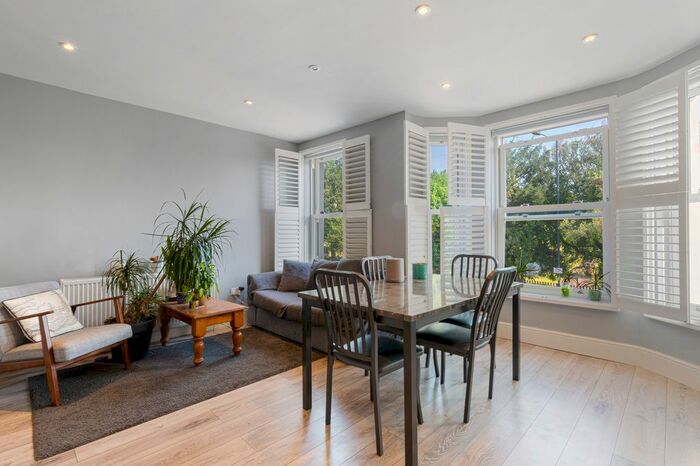 4 Bedroom Flat To Rent In Gap Road, London, SW19