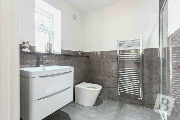 4 Bedroom Detached House For Sale In Sloane Mews, Prospect Road, Hornchurch, RM11