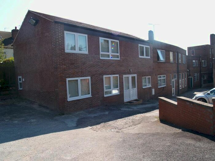2 Bedroom Flat To Rent In Flat, High Street, Alfreton, DE55